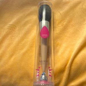 Beauty blender BIG BOSS™ Powder Brush & Cooling Roller